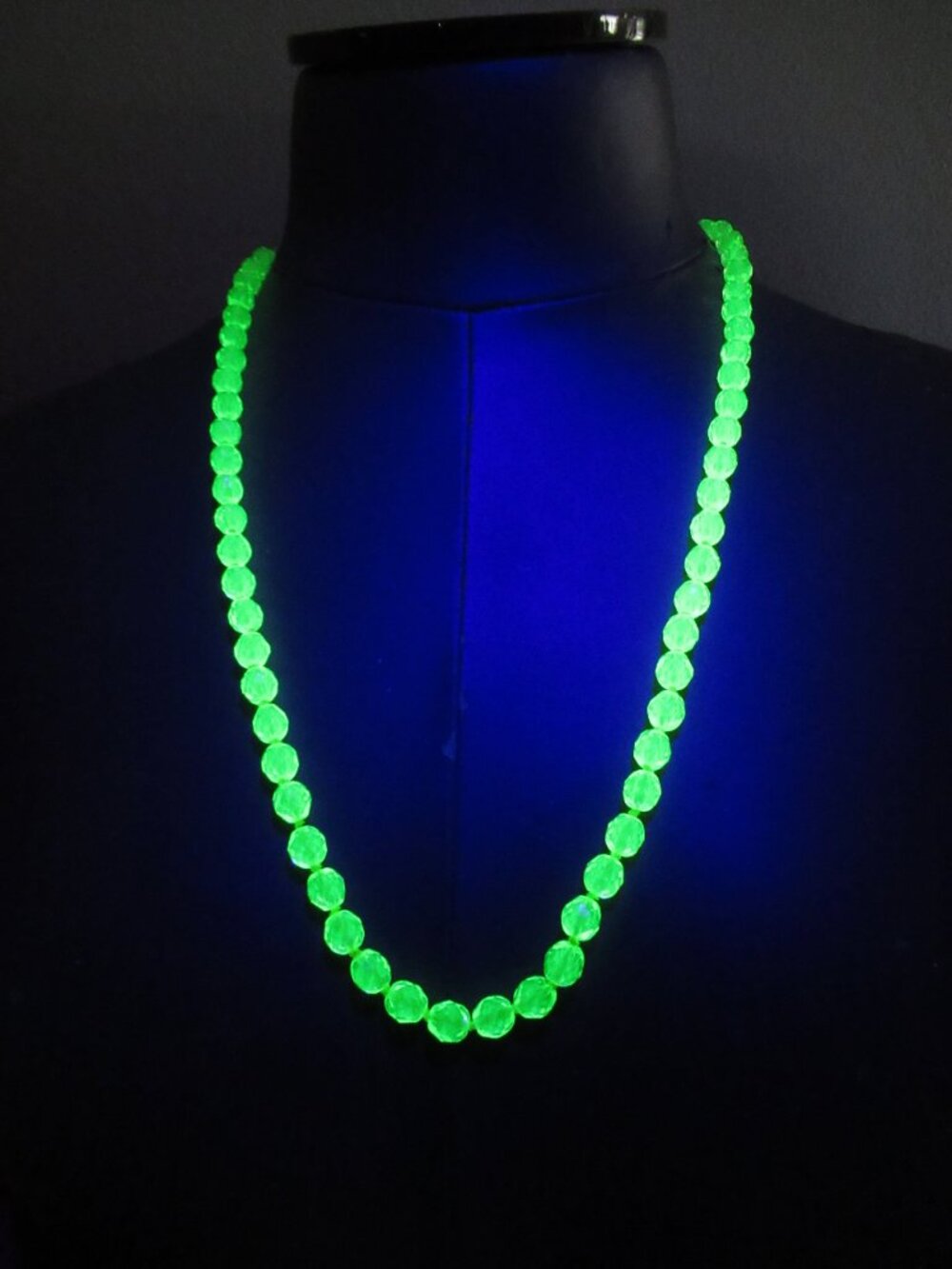 Fire polished UG bead necklace